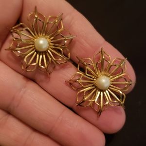 Vintage floret earrings.